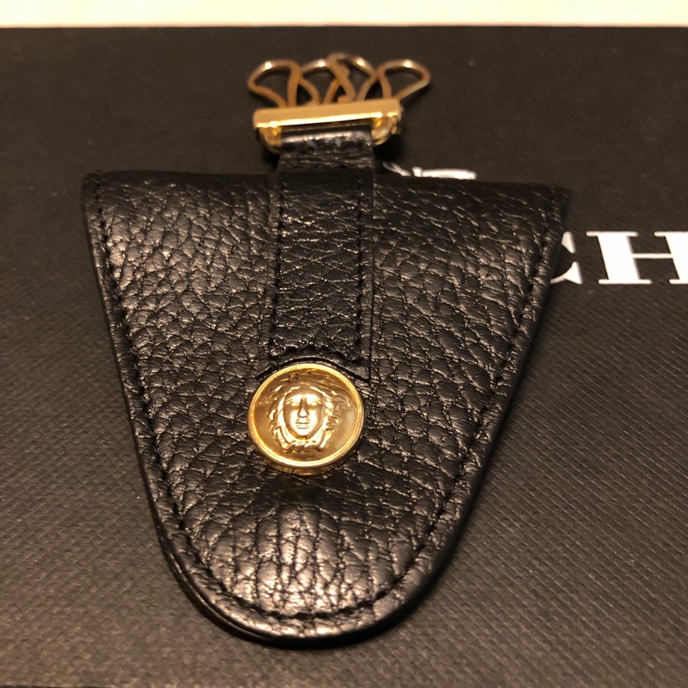 Versace pebble leather/gold hardware/keycoin mini